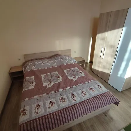 別荘 при приятели