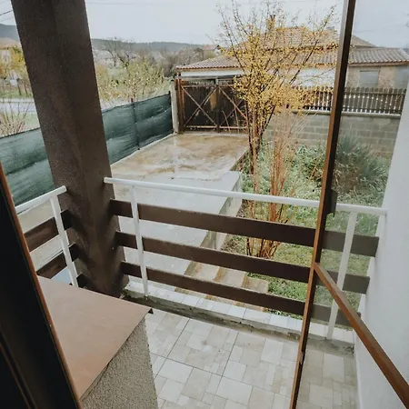 Vakantiehuis при приятели