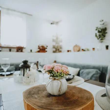 Ferienhaus при приятели Nessebar