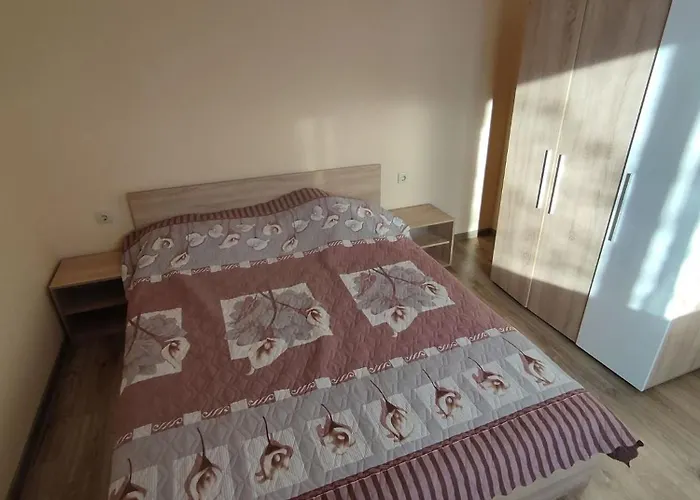 Holiday home при приятели